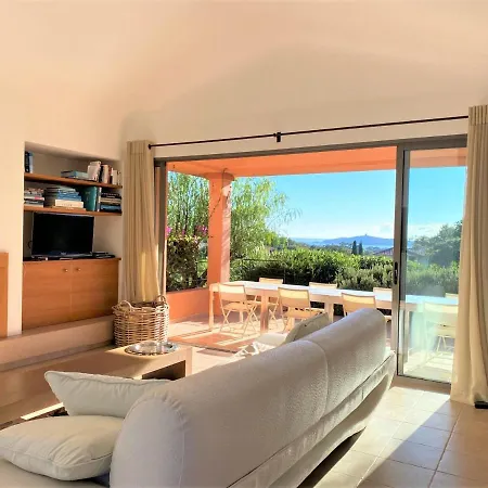 Βίλα Villa La Tour De Pinarello