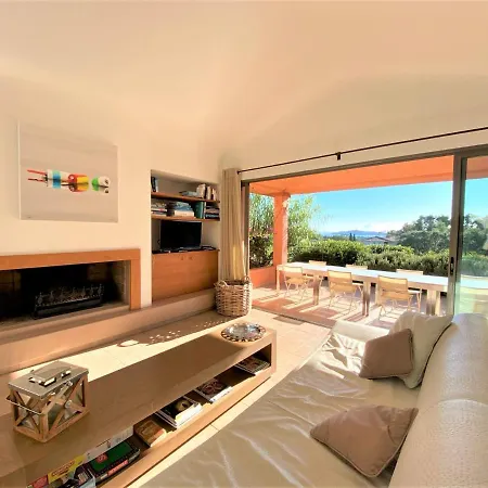 Βίλα Villa La Tour De Pinarello