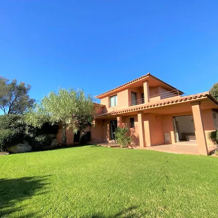 Βίλα Villa La Tour De Pinarello