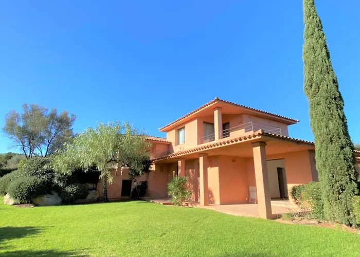 Villa Villa La Tour de Pinarello *